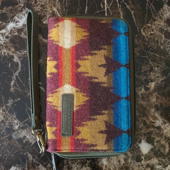 Wallet - Picture 2 of 3